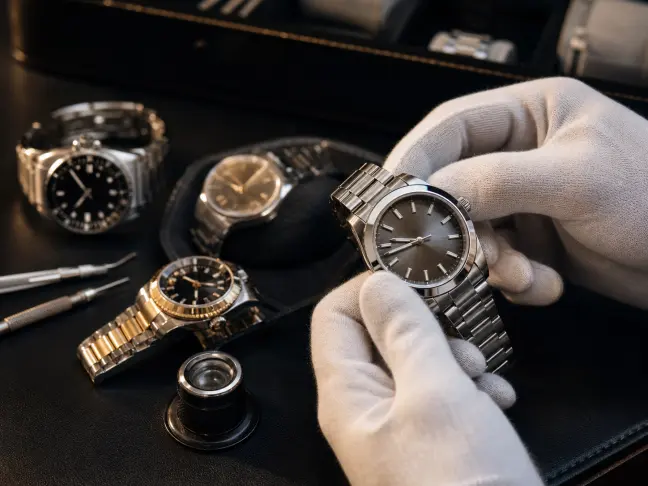 Pre-owned luxury watch inspection and stock